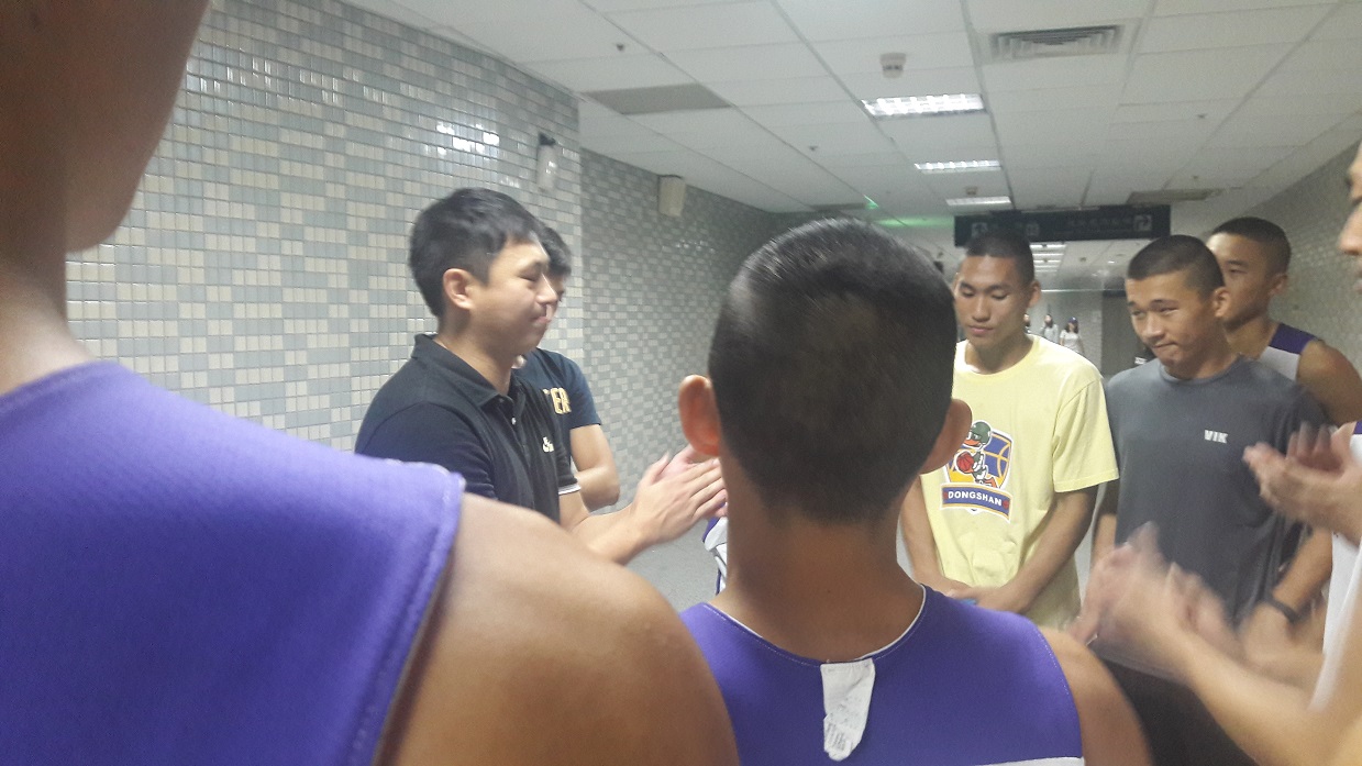 螞蟻+柯神+小白 「東山」再起 首克后綜「台中內戰」勝出首晉預賽 螞蟻+柯神+小白 「東山」再起 首克后綜「台中內戰」勝出首晉預賽